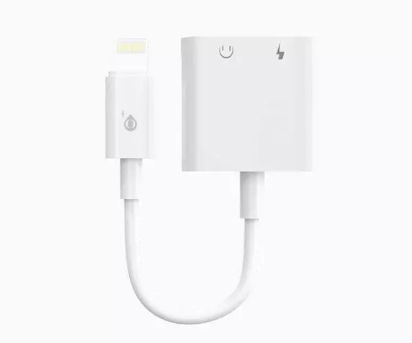 Cable adaptador de audio 2 en 1 Iphone Lightning Audio + Entrada de carga / Nb1245 / Blanco