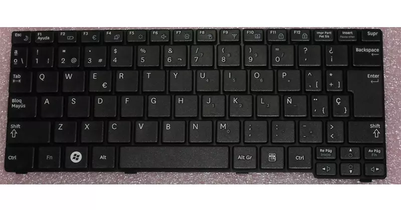 Teclado compatible para port&aacute;til SAMSUNG n120 / n140 / n145 / n148 / n150 / nb30 negro